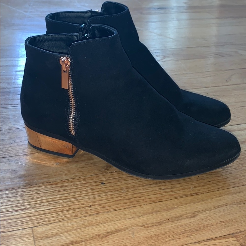 Black and rose gold booties